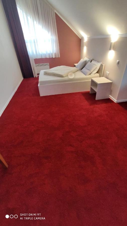 Bra Haus Hotel Branev ภายนอก รูปภาพ